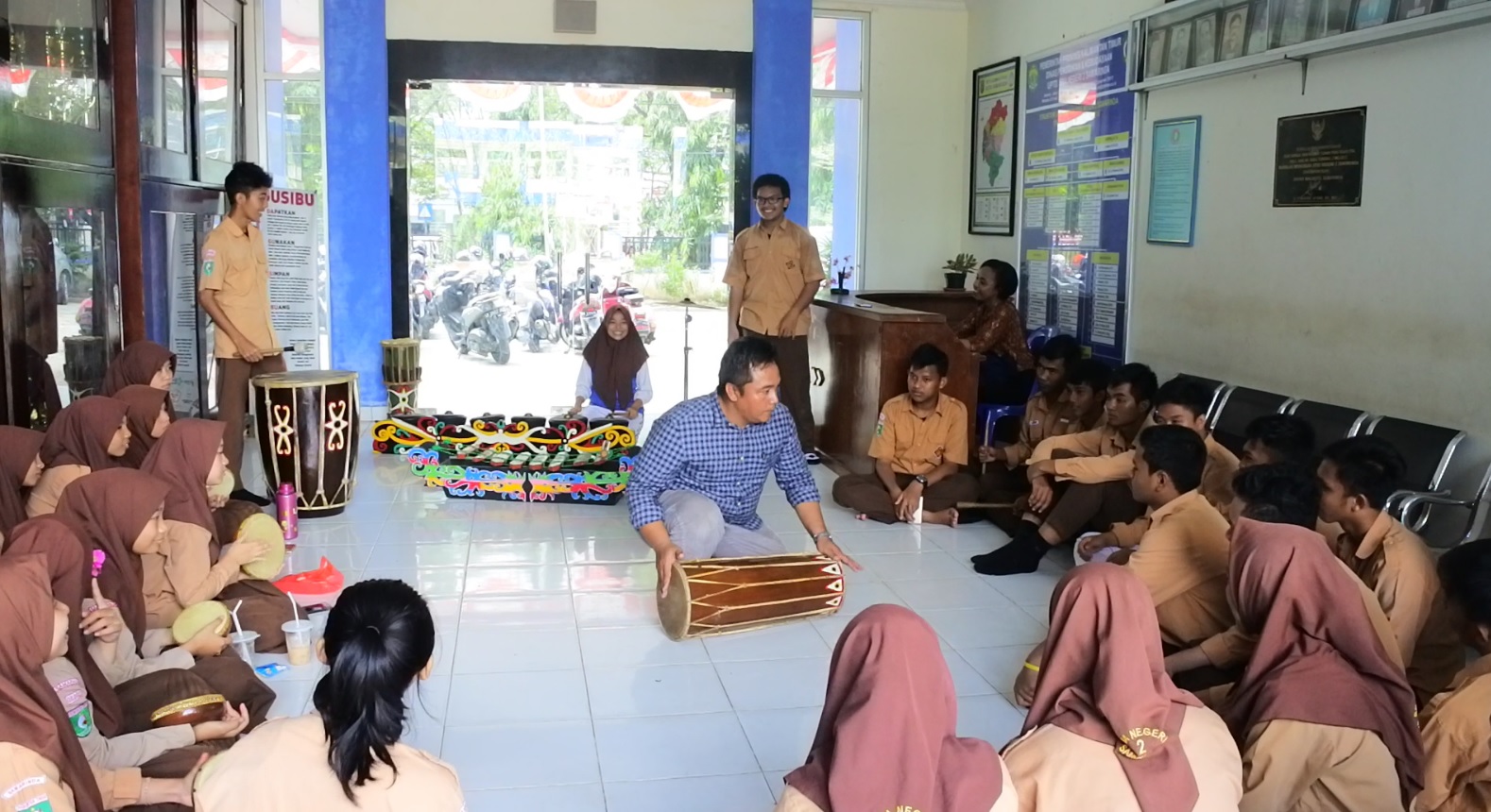 MUSIK TRADISIONAL