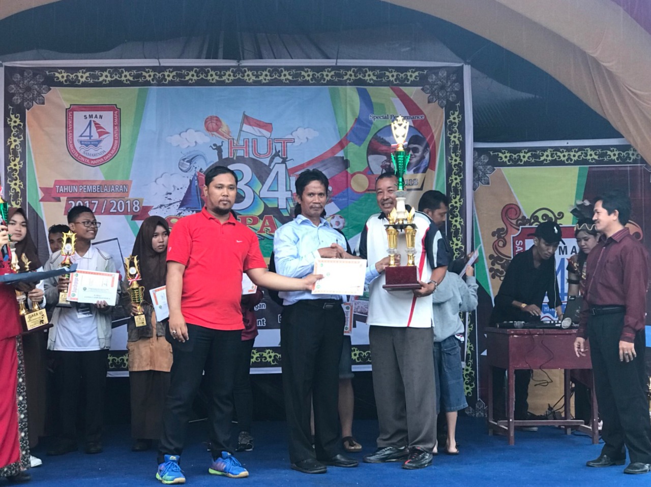 BULUTANGKIS KLUB