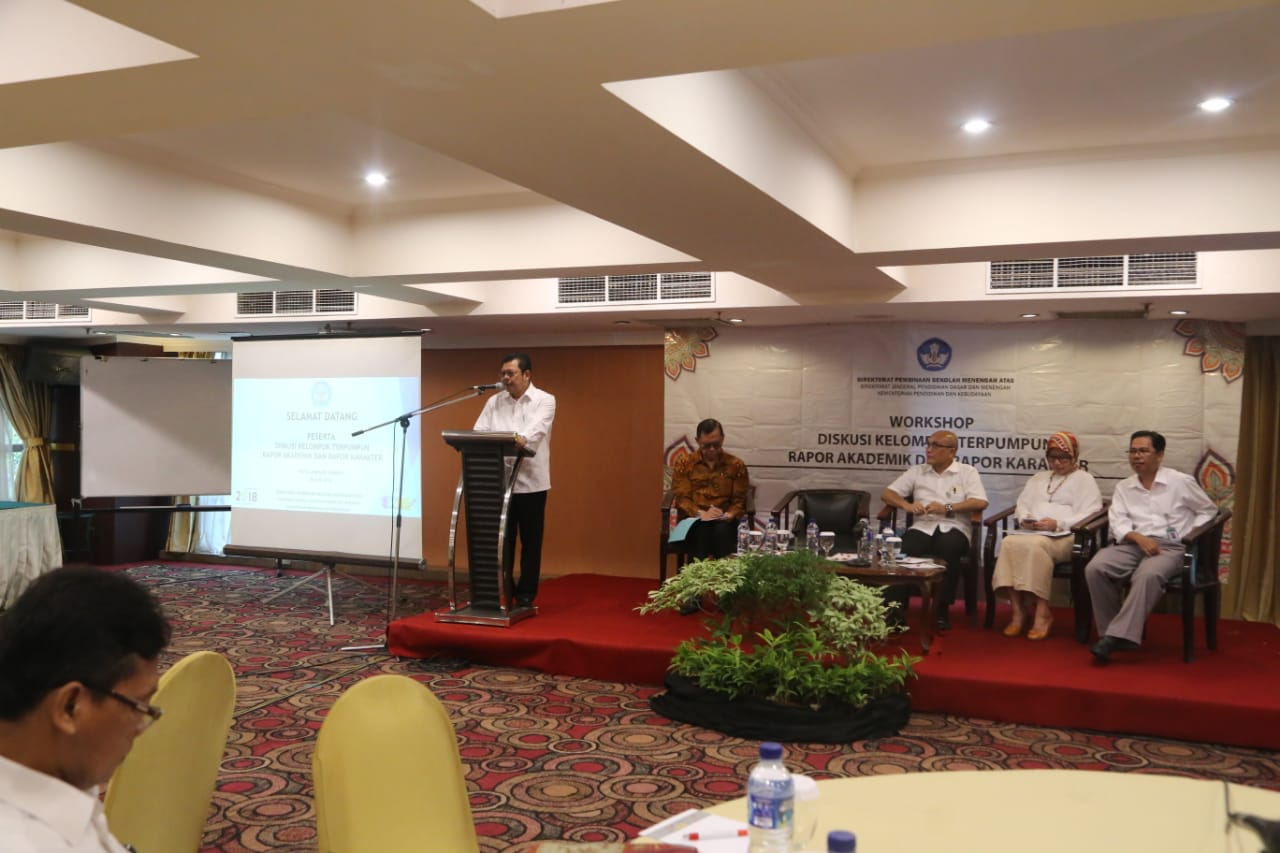 Diskusi Kelompok Terpumpun Rapor Akademik dan Rapor Karakter Diskusi Kelompok Terpumpun Rapor Akademik dan Rapor Karakter