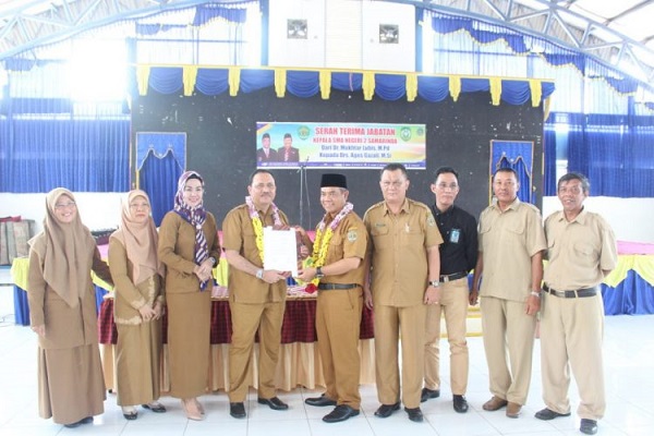 SMAN 2 Gelar Serah Terima Jabatan Kepala Sekolah SMAN 2 Gelar Serah Terima Jabatan Kepala Sekolah