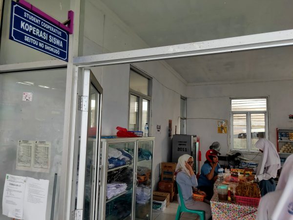 Koperasi & Kantin Sekolah Koperasi & Kantin Sekolah